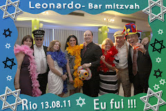 Fotos do evento Leonardo - 13.08.11. Foto numero 15 da Social Click Fotografia Digital, do Rio de Janeiro, RJ, que faz fotos divertidas, fotos malucas, fotos com fantasias, fotos na hora, fotografia maluca, fotografia divertida com molduras personalizadas. fotos divertidas malucas foto maluca animadas animado rj rio de janeiro divertida fantasia animada fotografias casamento cidade www fotografos