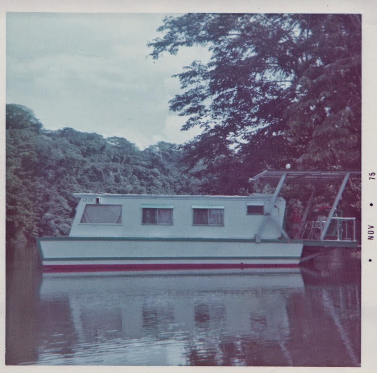 [House%2520Boat009%255B4%255D.jpg]