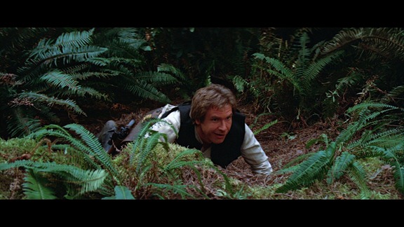 Harrison Ford tiene mas carisma en un dedo que Hayden Christensen en todo su cuerpo.