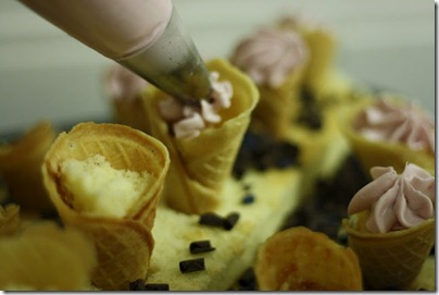 filling-mini-waffle-cone