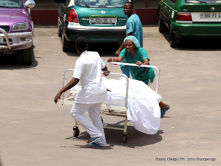 Corps d'une victime de l'explosion du camp militaire le 6/03/2012 à l'Hopital Central des Armées de Brazzaville. Radio Okapi/ Ph. John Bompengo