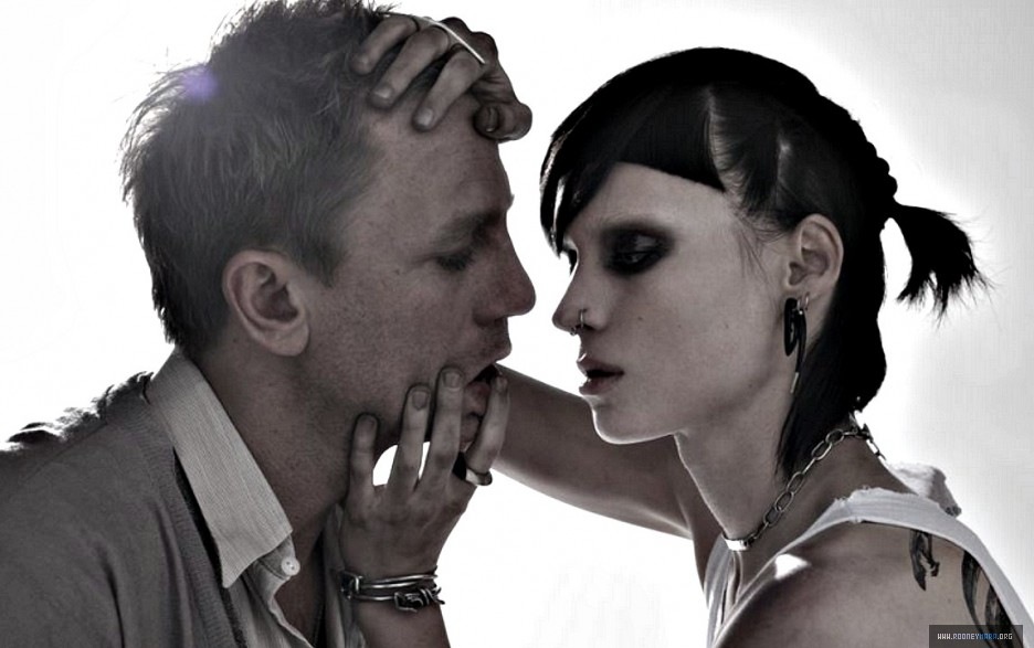 [Lisbeth-and-Mikael-the-girl-with-the-dragon-tattoo-2011-movie-29748063-936-587%255B4%255D.jpg]