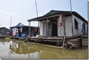 Cambodia Kampong Chhnang floating village 131025_0182