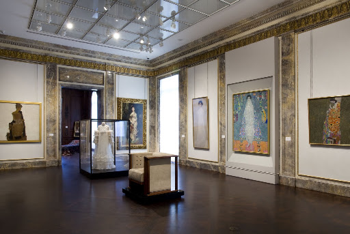 I was in awe of the detail and beauty of Klimt's paintings up close.