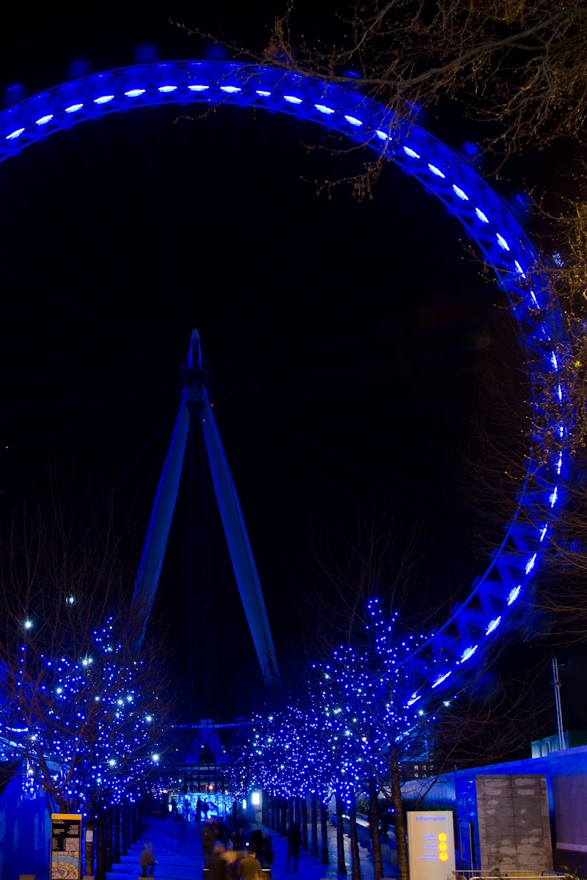 London Eye at night