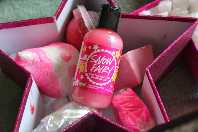 lush-cosmetics-christmas-stardust-gift lush-cosmetics-christmas-stardust-gift