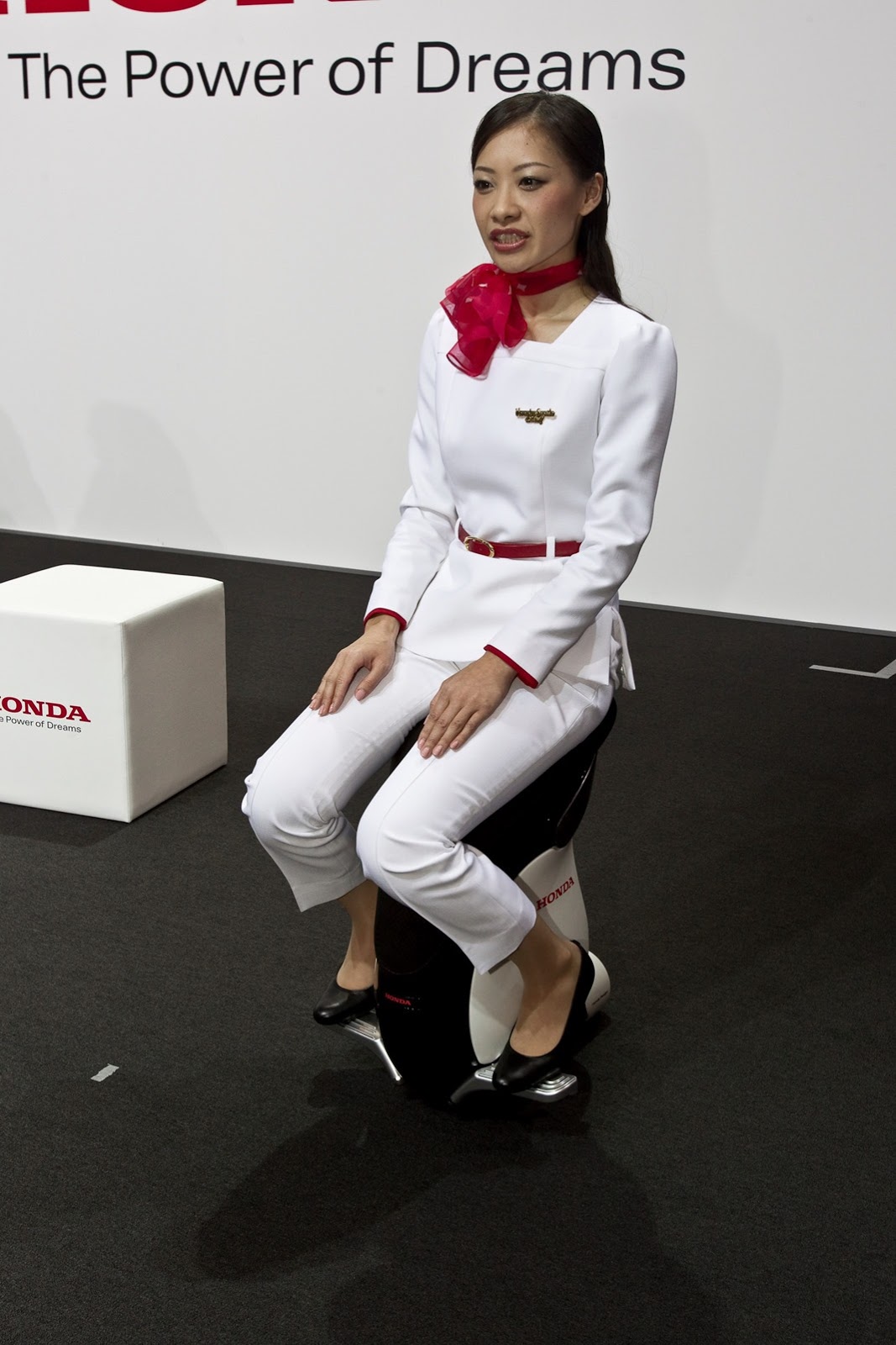 [Honda_UNI-CUB_4%255B3%255D.jpg]