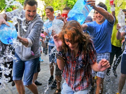 [easter-traditions-5%255B1%255D.jpg]