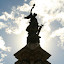 The top of the statue - note the lack of pigeons.