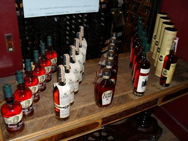 [bottles_land%255B6%255D.jpg]