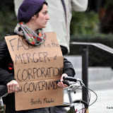 A very small group of Occupy Sacramento supporters showed up on the west steps of the California State capital Saturday afternoon to protest banks, eat pizza and drink soda. News_111105_OccupyBankProtest- Capital Building