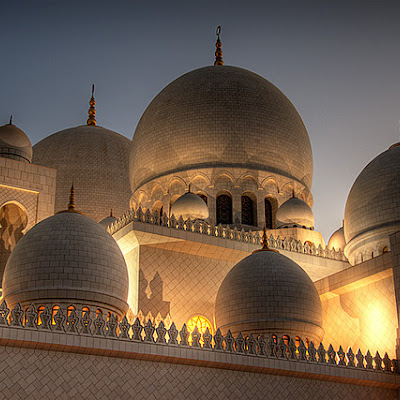 Now the third largest mosque in the world, Sheikh Zayed Mosque is an impressive site on the road between Dubai and Abu Dhabi.Join my Flickr group and your photo could be featured in my blog.For more visit my blog: www.momentaryawe.com/blog<br> © Catalin Marin<br> 2972961785.jpg