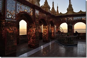 Burma Myanmar Mandalay Hill 131214_0365