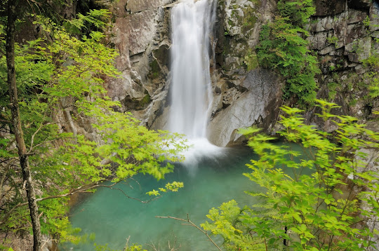 アゼ滝