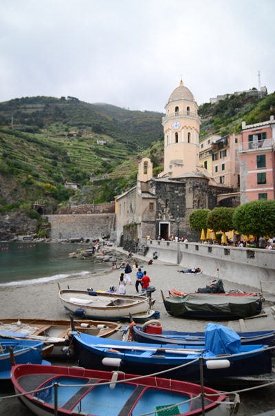 Vernazza shore