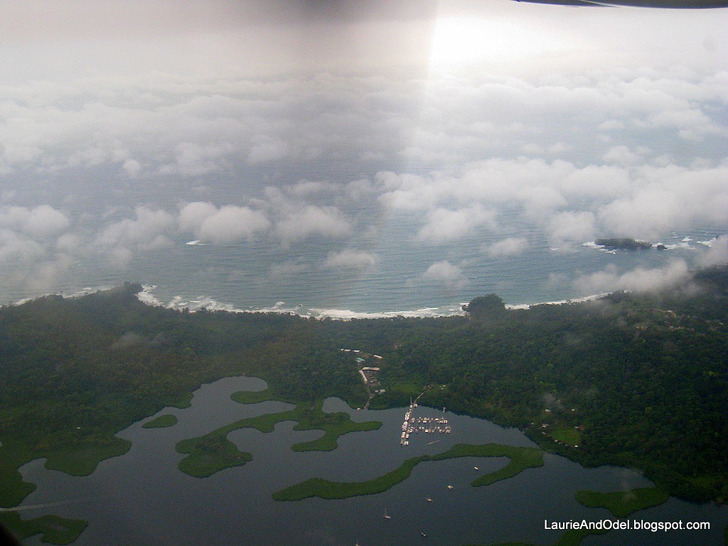 [First-glimpse-of-Bocas-del-Toro4.jpg]