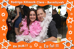 Fotos do evento Rodrigo Claro - 20.08.11. Foto numero 79 da Social Click Fotografia Digital, do Rio de Janeiro, RJ, que faz fotos divertidas, fotos malucas, fotos com fantasias, fotos na hora, fotografia maluca, fotografia divertida com molduras personalizadas. fotos divertidas malucas foto maluca animadas animado rj rio de janeiro divertida fantasia animada fotografo 15 anos fantasias com para casamentos fotografia