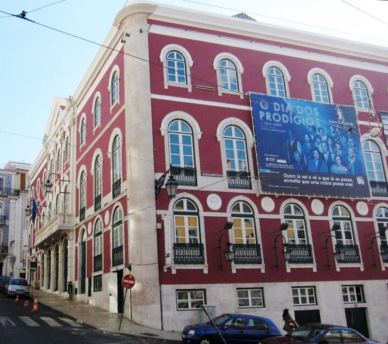 [Teatro-da-Trindade.187.jpg]