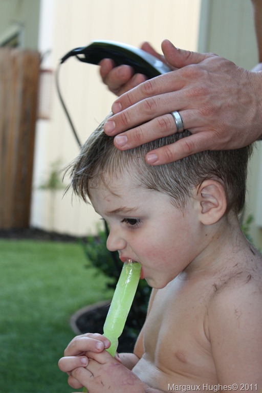 [Haircut%2520005%255B6%255D.jpg]