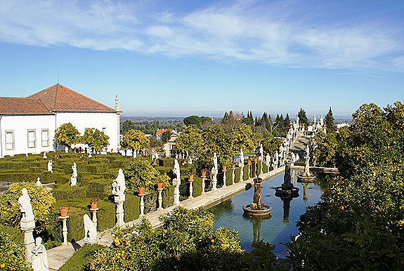 Castelo Branco - Jardim do Paço Episcopal - lago das coroas