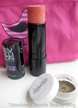Cute-cosmetics-recover-organic-beauty-bag-set