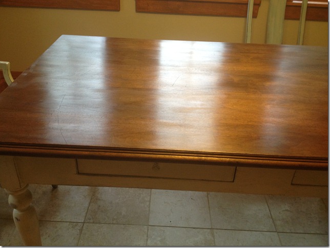 Dining Table 018