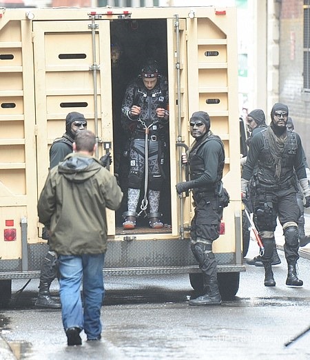 First Look at Pre-CGI Turtles and the Foot Clan in Teenage Mutant Ninja Turtles! 02