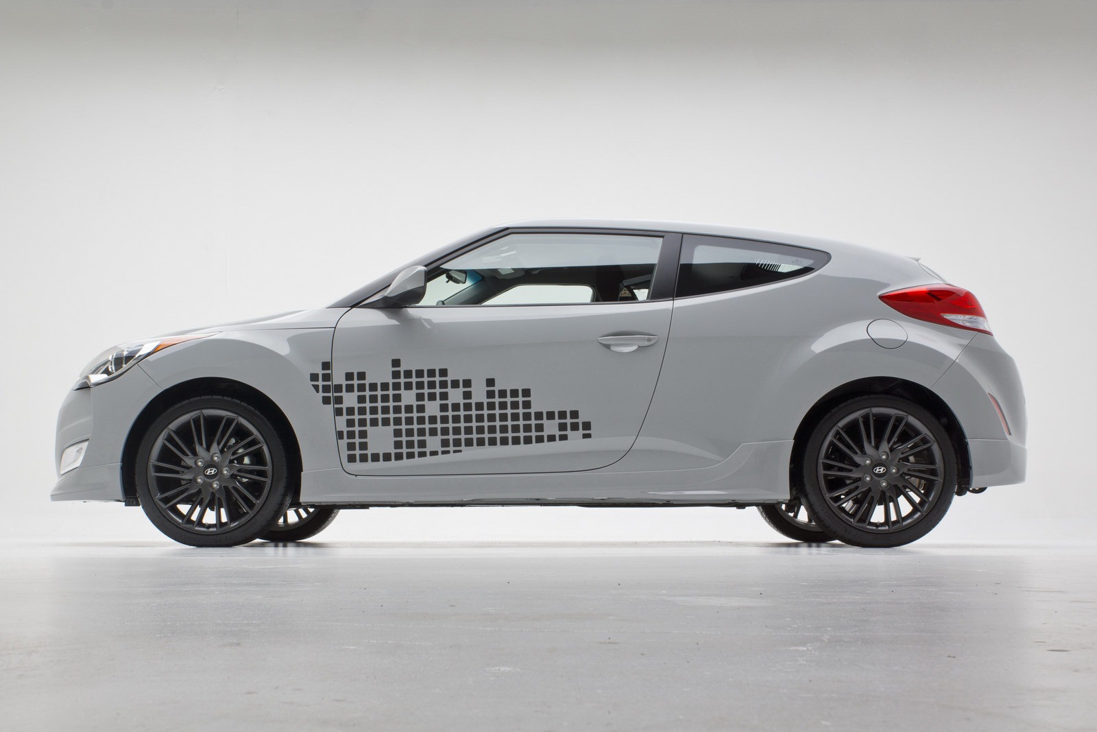[Hyundai-Veloster-RE-MIX-18%255B2%255D.jpg]