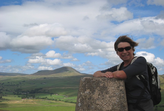 LINDSEY, SMEARSET, WITH PEN-Y-GHENT