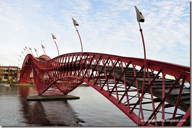Amsterdam. Puente Pythonbrug (Puente pitón) - DSC_0203