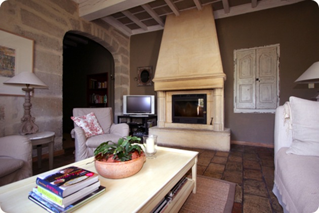 2.FranceHouse06