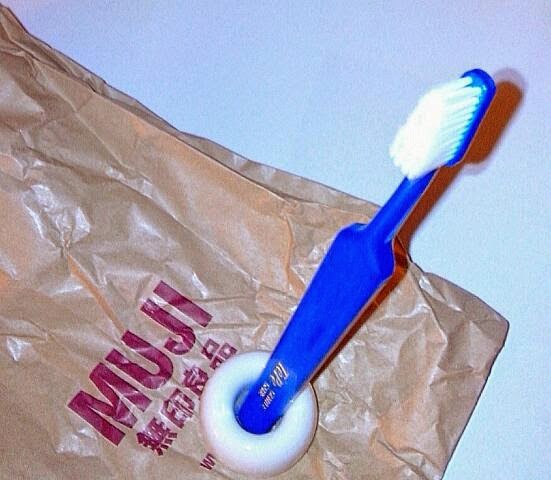 Halter, elegant, für Zahnbürsten und Aufsteckbürsten für die elektrische Zahnbürste