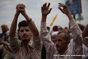 Friday prayer on 60 Meter Rd, Sana'a, Yemen جمعة الوفاء لأبين  في شارع الستين بصنعاء