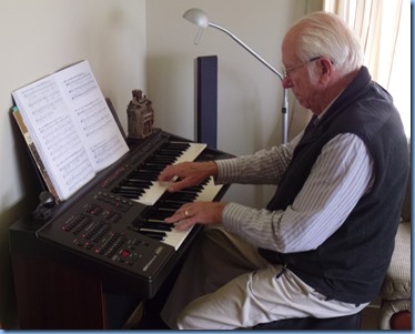 Our host, Rob Powell, playing his Yamaha Electone EL15 organ.