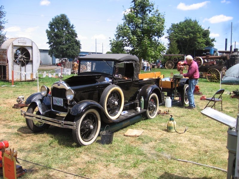 [IMG_7967-1928-Ford-Model-A-Pickup-at.jpg]