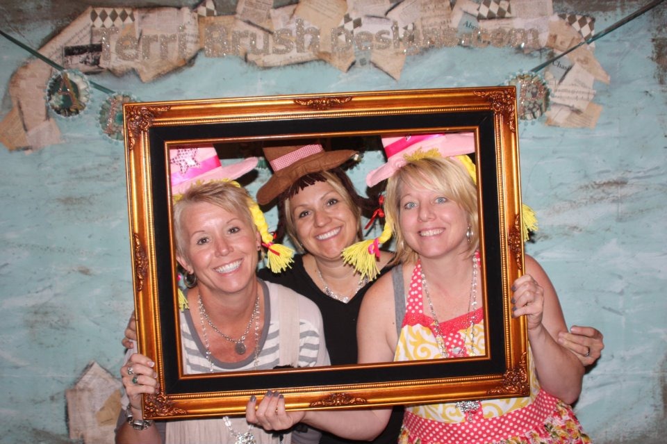 [goofygirls%255B3%255D.jpg]