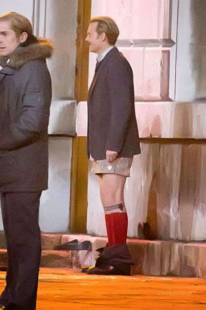 Johnny Depp bokszerben és térdig érő zokniban a Mortdecai forgatásán 05 Johnny Depp bokszerben és térdig érő zokniban a Mortdecai forgatásán 05