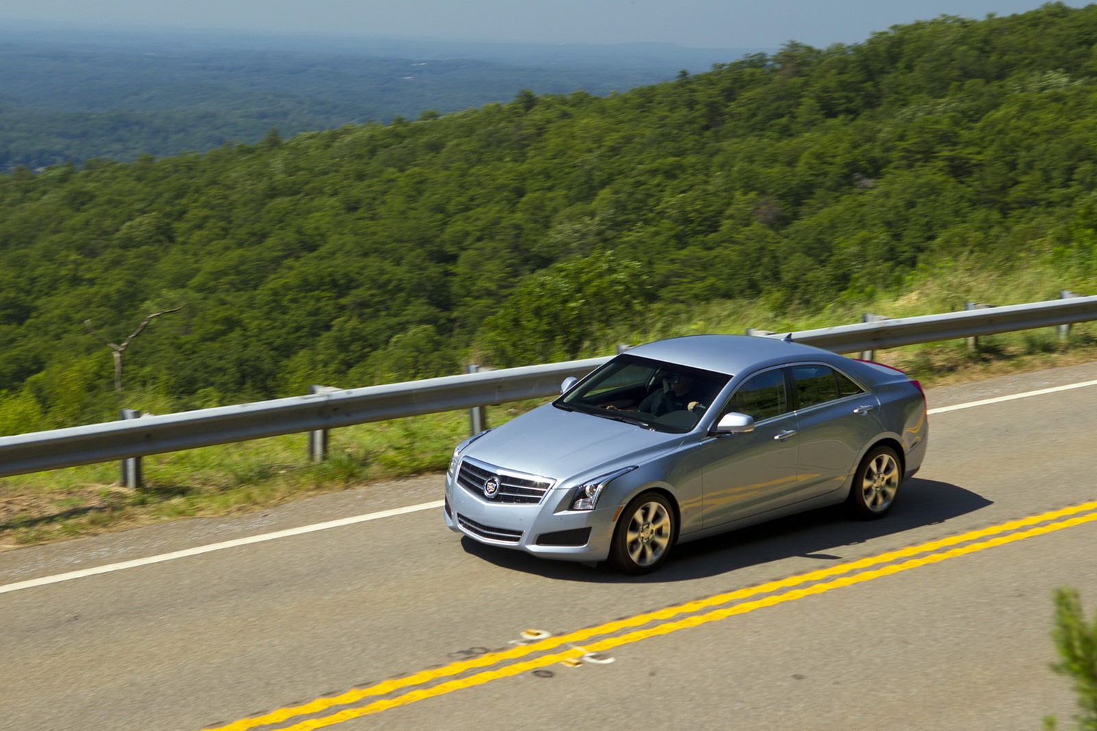 [2013-Cadillac-ATS-90%255B2%255D.jpg]