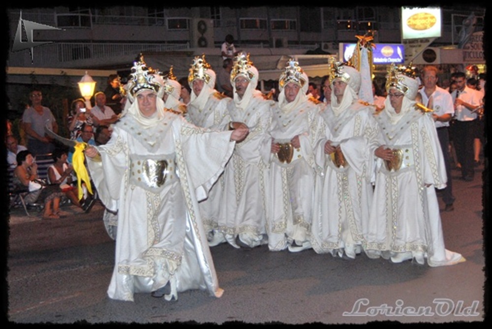 [Pe%25C3%25B1iscola_Moros%2526Cristianos%2520%252873%2529%255B3%255D.jpg]