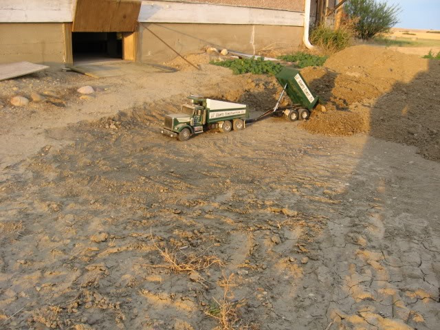 [Joe-Basement-60%255B2%255D.jpg]