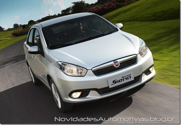 Fiat Grand Siena 2013 externas (15)