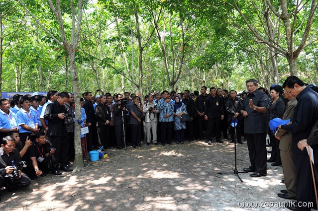 foto keseharian Presiden Indonesia Susilo Bambang Yudhoyono (27)