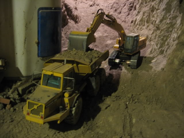 [Joe-Basement-275.jpg]