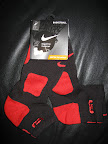 Matching Nike Basketball Elite Socks for LeBron 9 Miami Vice nike basketball elite lebron socks blackred 2 01 Matching Nike Basketball Elite Socks for LeBron 9 Miami Vice