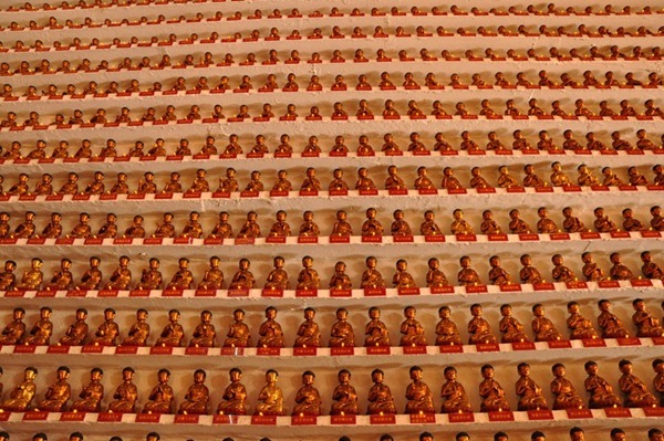 [10000-buddhas-monastery-10%255B2%255D%255B2%255D.jpg]