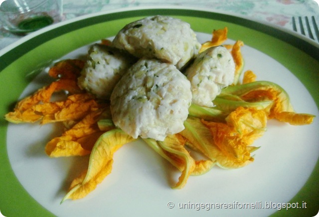 polpette leggere zucchine parmigiano fiori di zucca