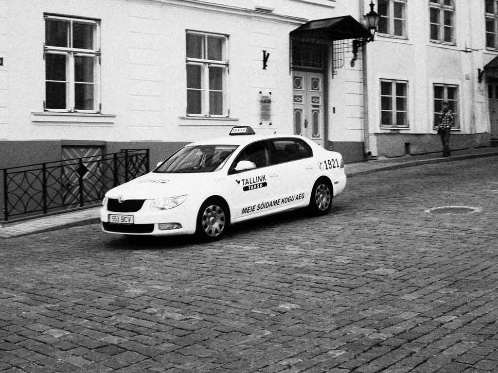 [Tallinn-Taxis%255B3%255D.jpg]