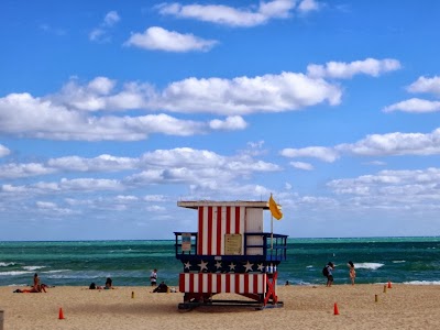 Life guard station on Miami Beach IMAGE_550.jpg