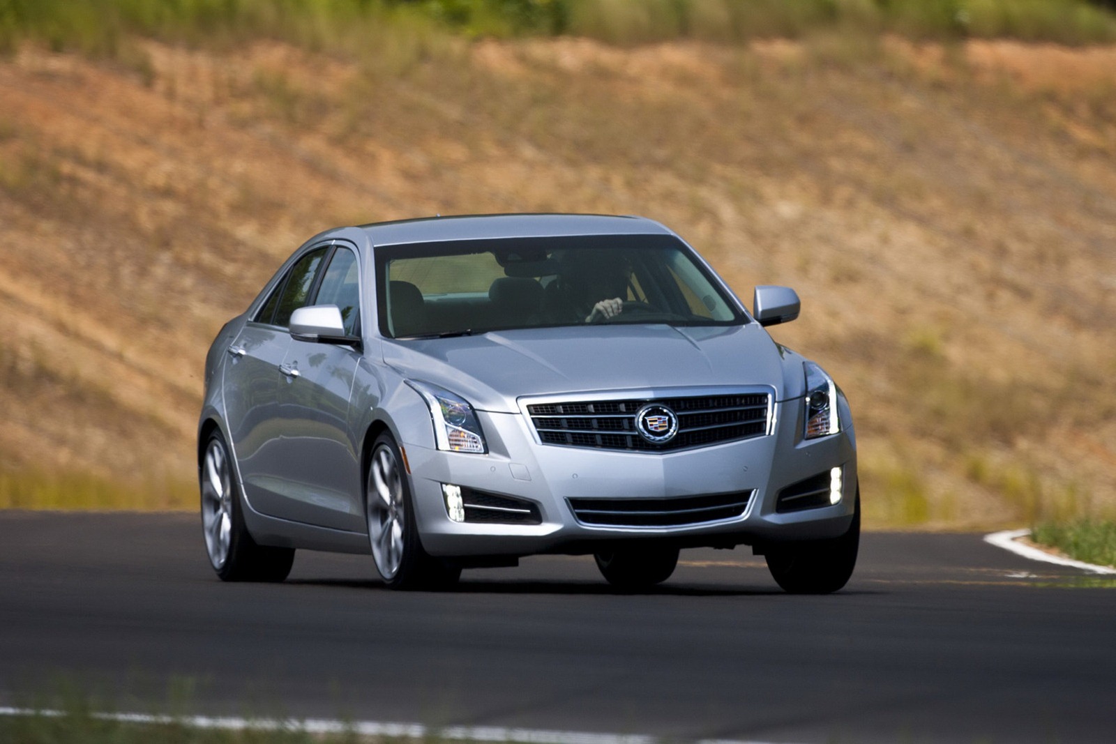 [2013-Cadillac-ATS-76%255B2%255D.jpg]