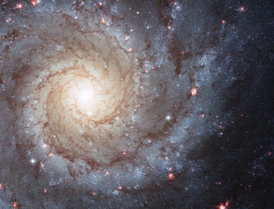 galáxia M74
